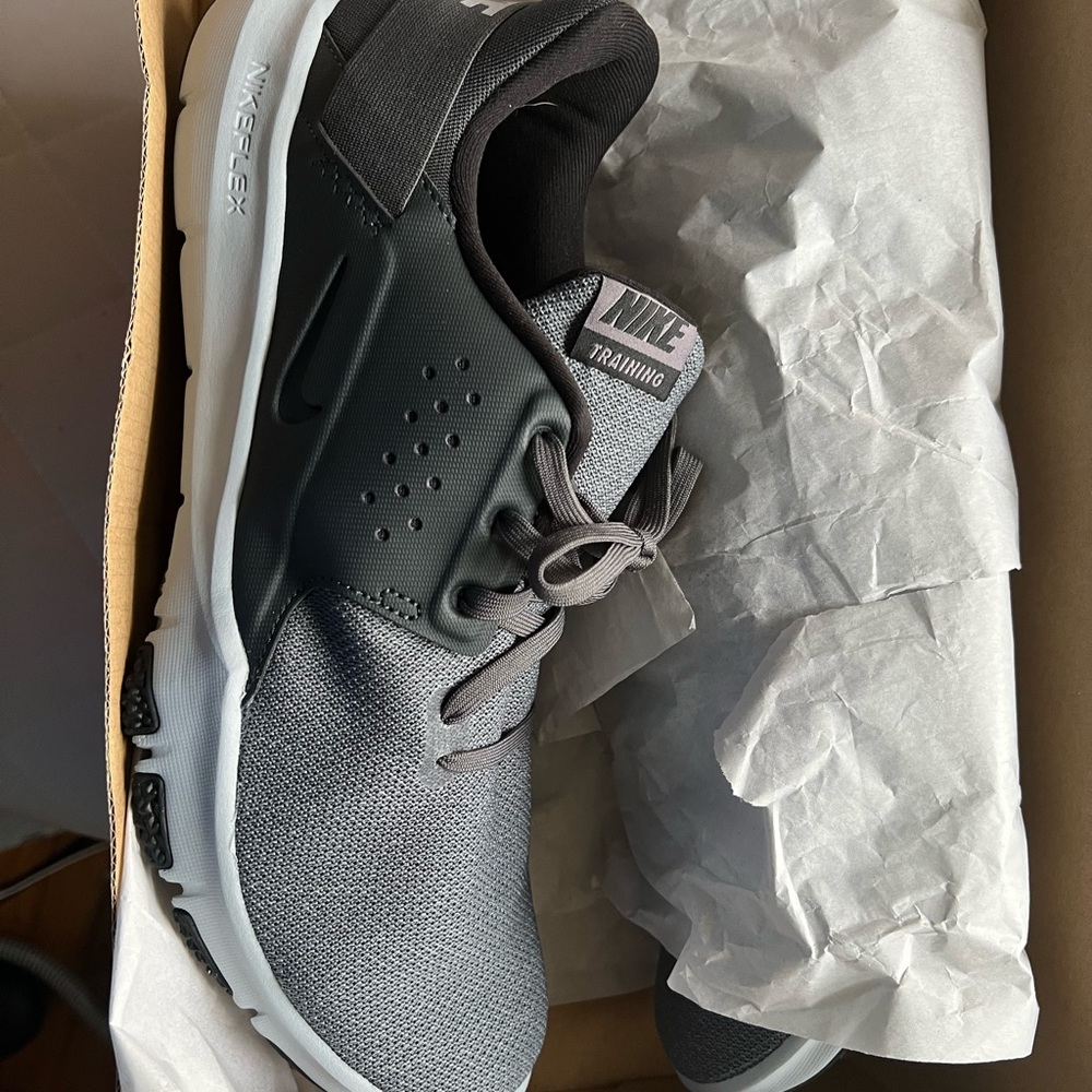 New Nike Sneakers